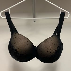 Stunning Support full coverage Soma 38G black t-shirt bra